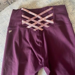 Fabletics PowerHold legging with great back waist detail size xs